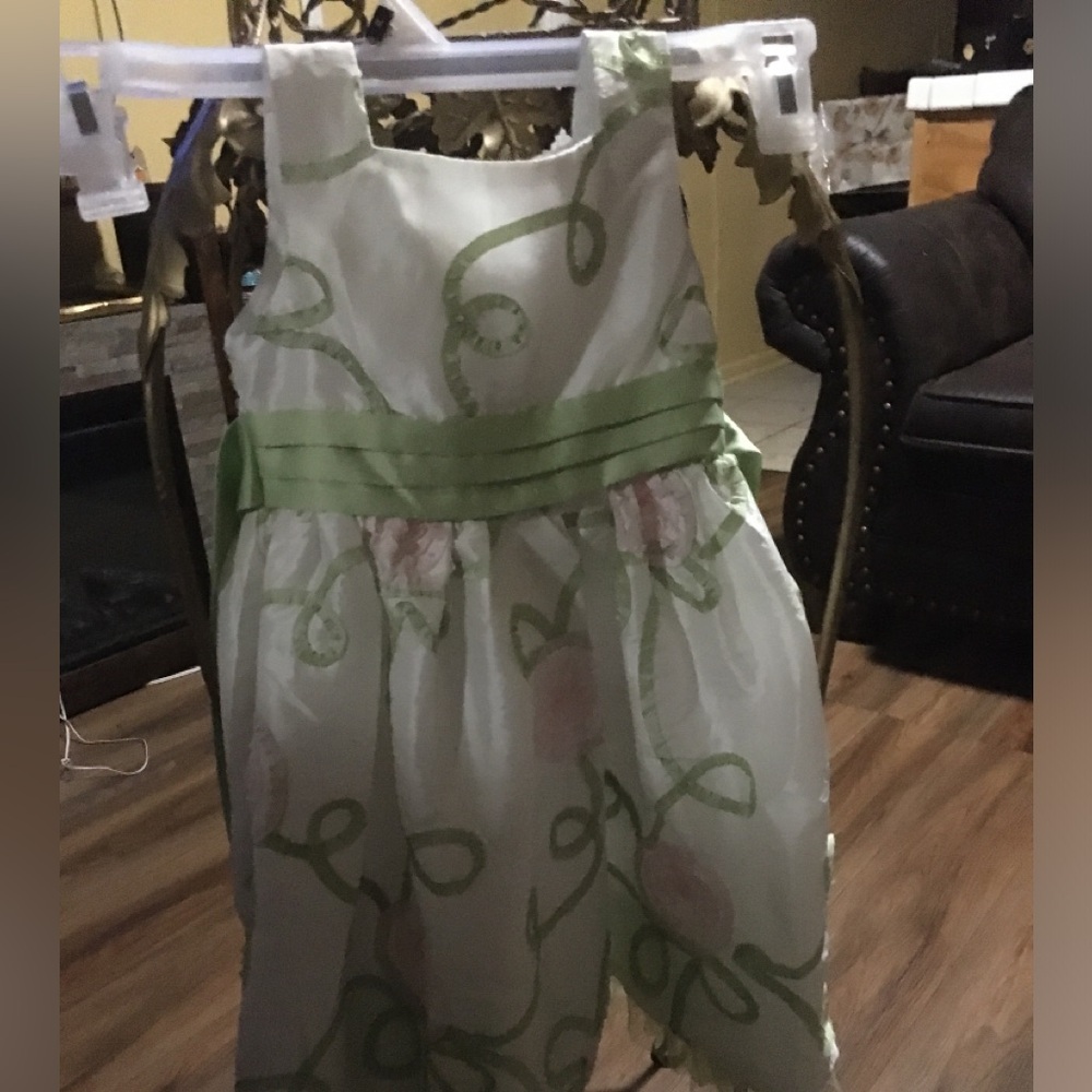 Young land baby dress